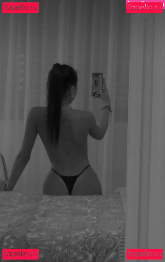 claudiroxa Onlyfans Photo Gallery 