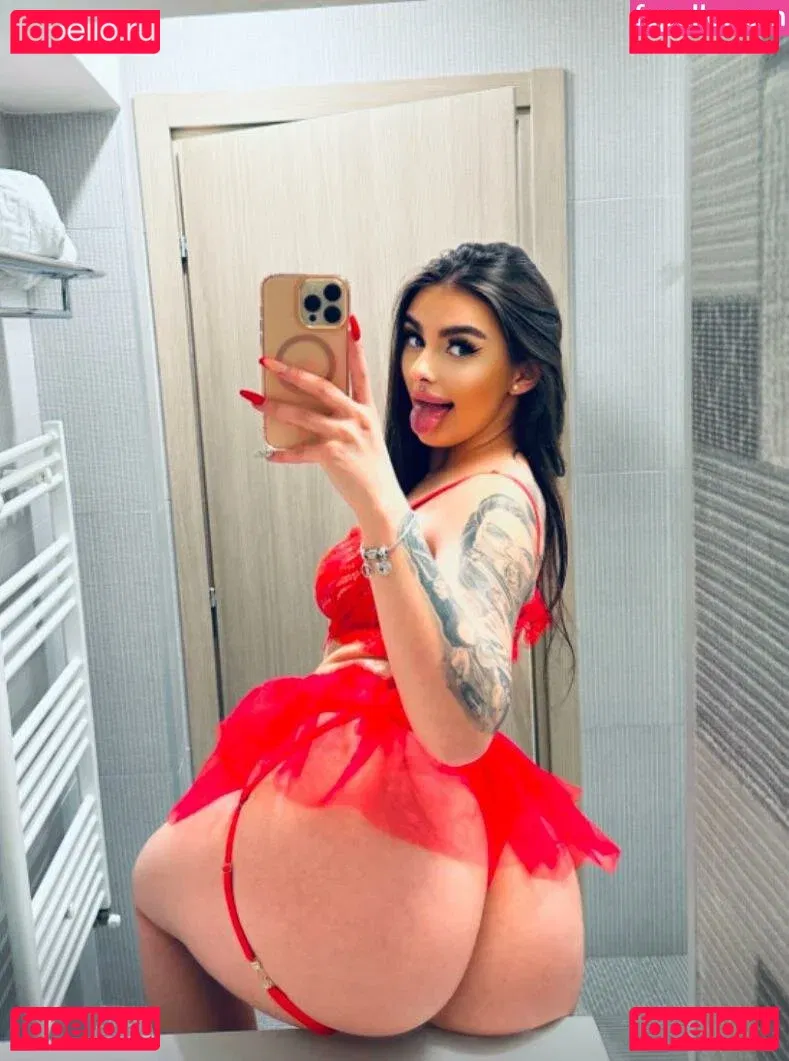 claudiroxa Onlyfans Photo Gallery 