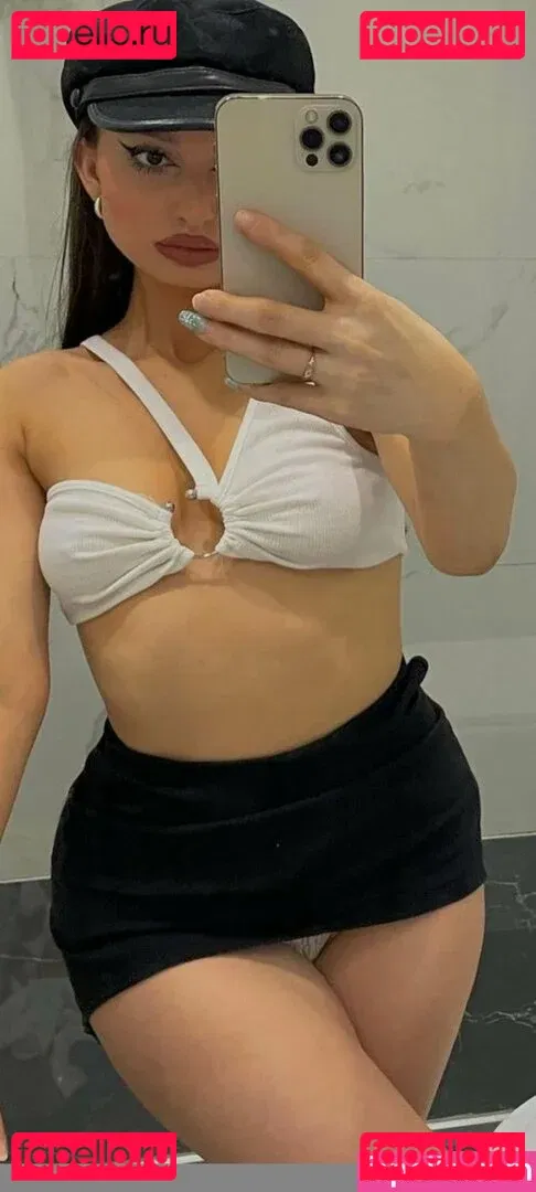 claudiroxa Onlyfans Photo Gallery 