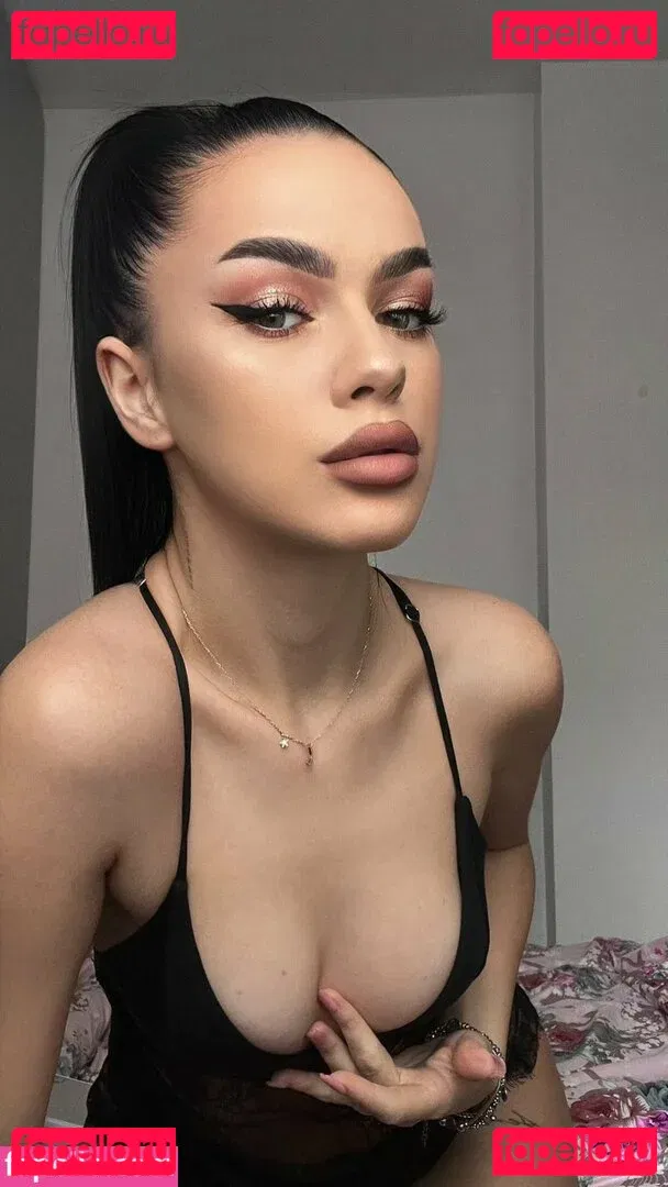 claudiroxa Onlyfans Photo Gallery 