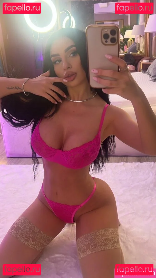 claudiroxa Onlyfans Photo Gallery 