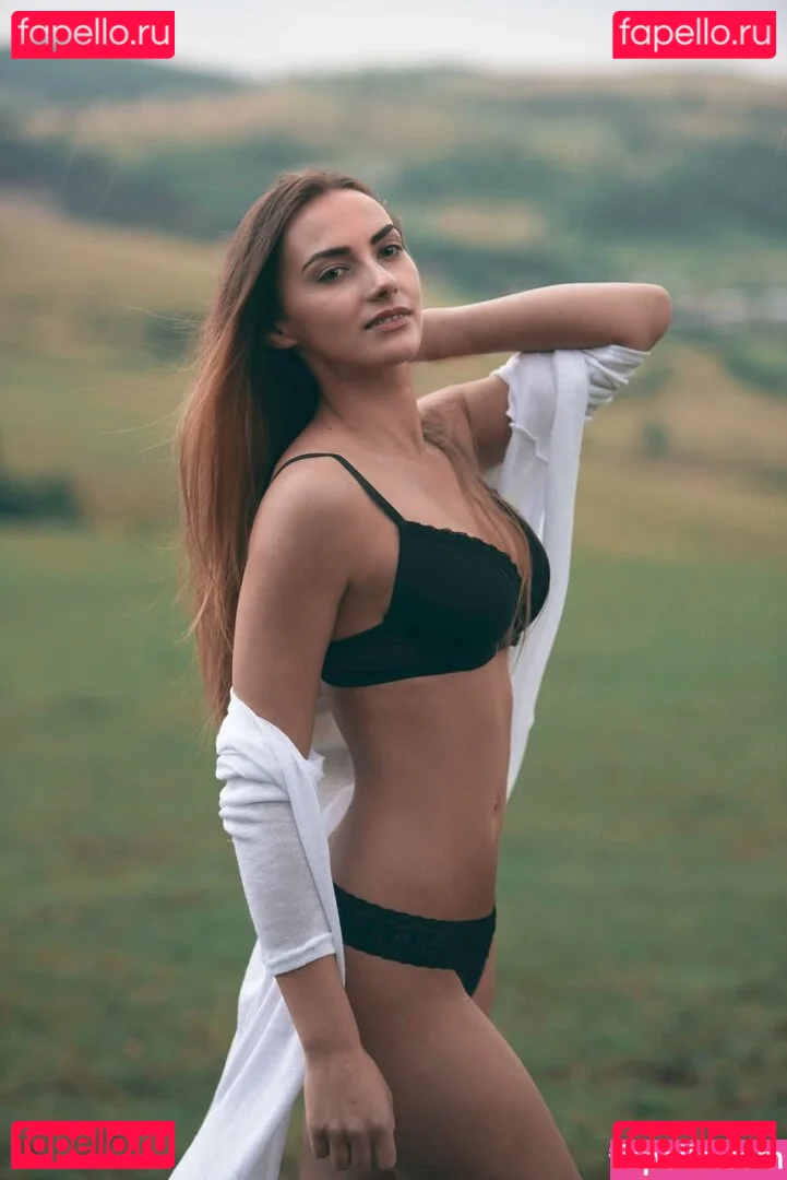 claudiroxa Onlyfans Photo Gallery 