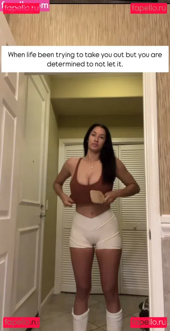 Nikki Blades Onlyfans Photo Gallery 