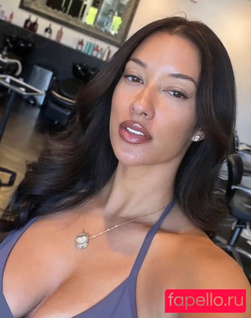 Nikki Blades Nude Onlyfans Photo 37