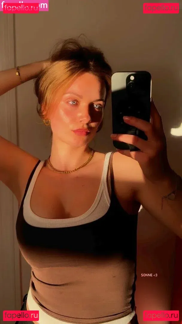 Carla Sophie Onlyfans Photo Gallery 