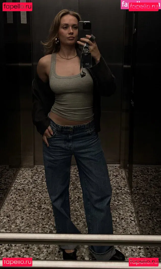 Carla Sophie Onlyfans Photo Gallery 