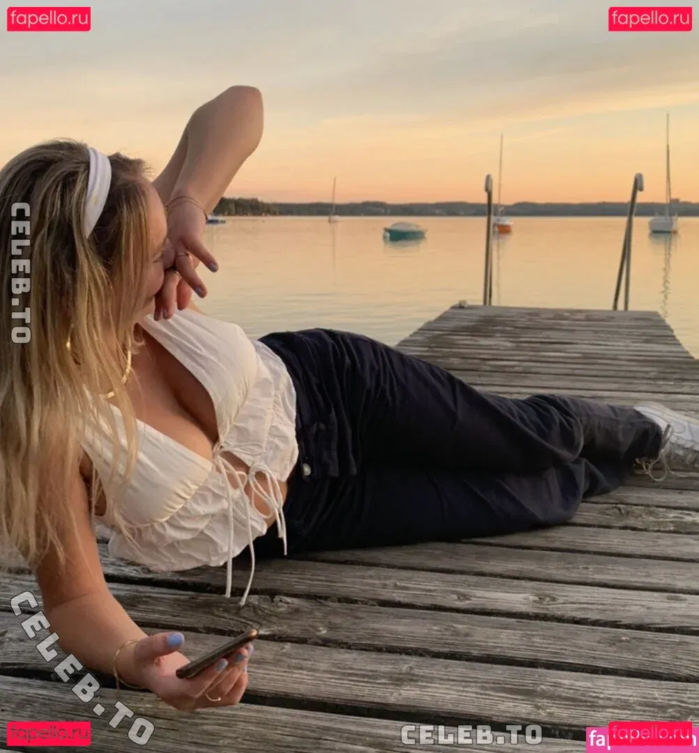 Carla Sophie Onlyfans Photo Gallery 