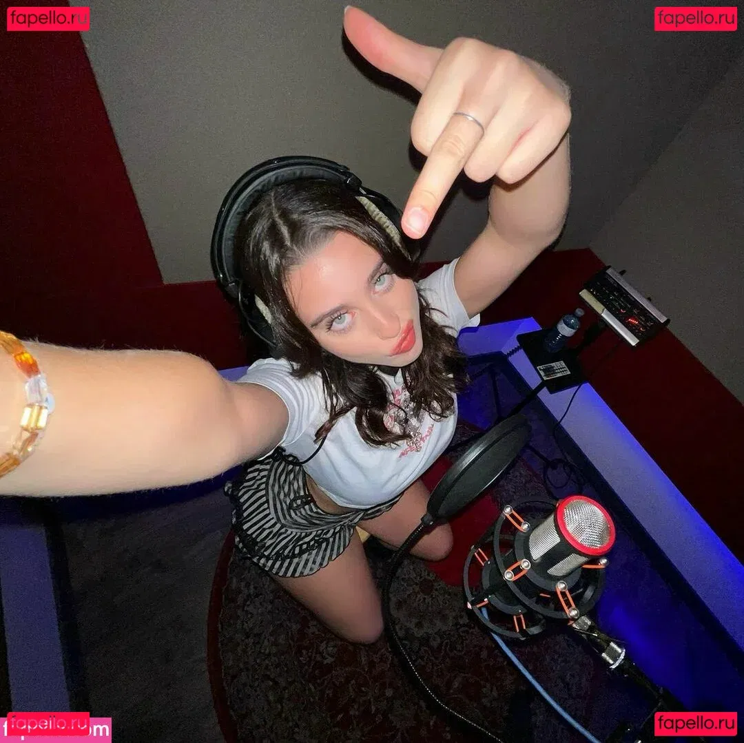 Victoria Alex Onlyfans Photo Gallery 