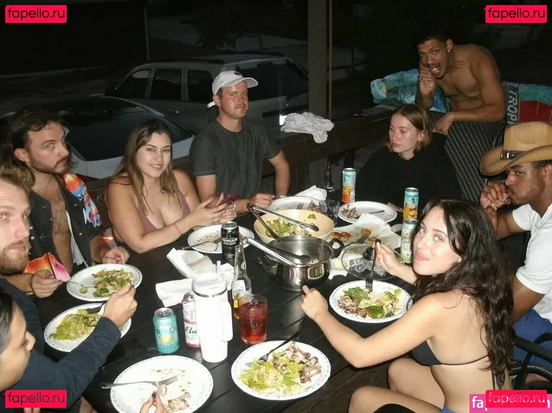 Victoria Alex Onlyfans Photo Gallery 