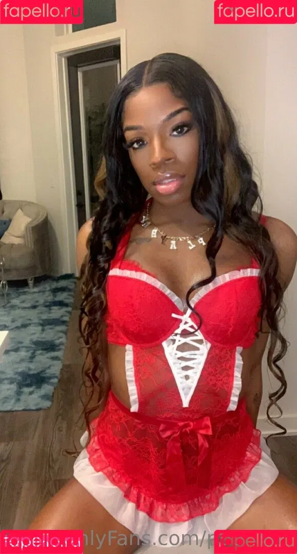 puunanii Onlyfans Photo Gallery 