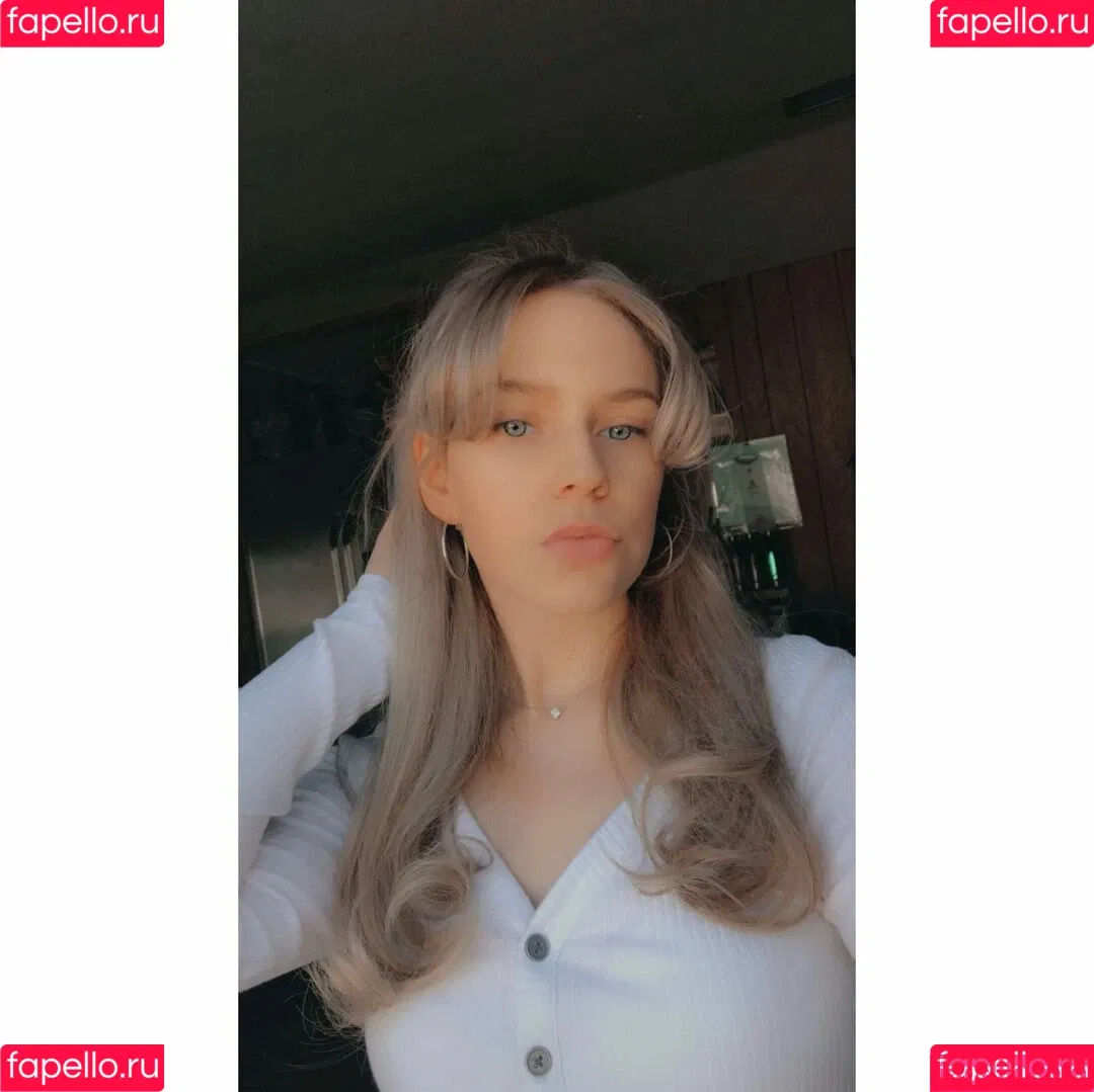 Alyssa Bryanne Onlyfans Photo Gallery 