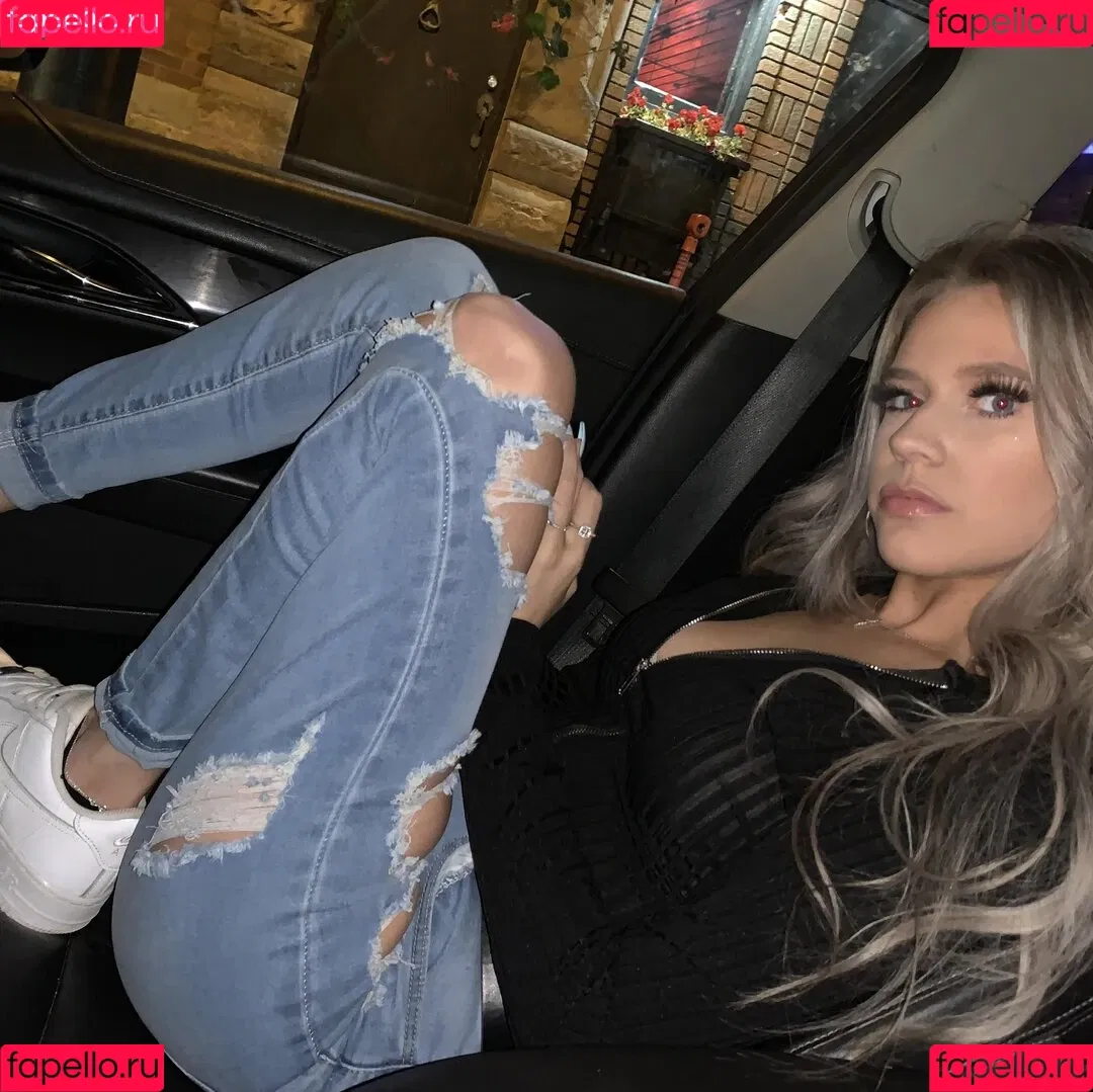 Alyssa Bryanne Onlyfans Photo Gallery 