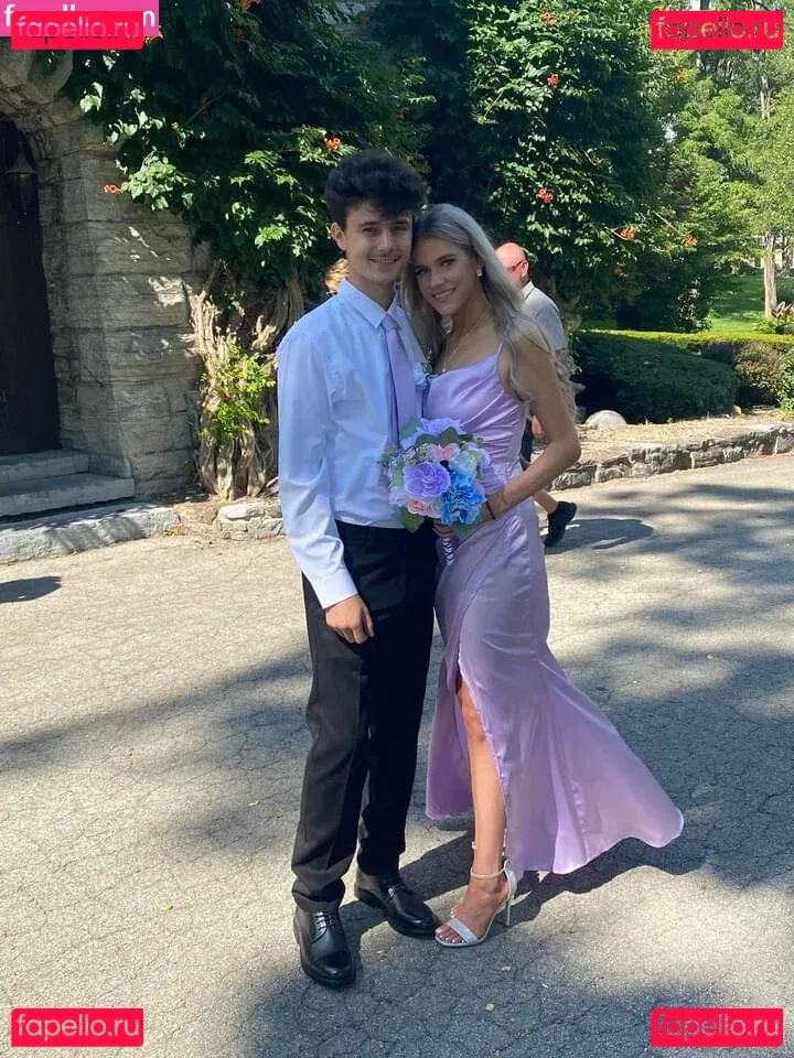 Alyssa Bryanne Onlyfans Photo Gallery 