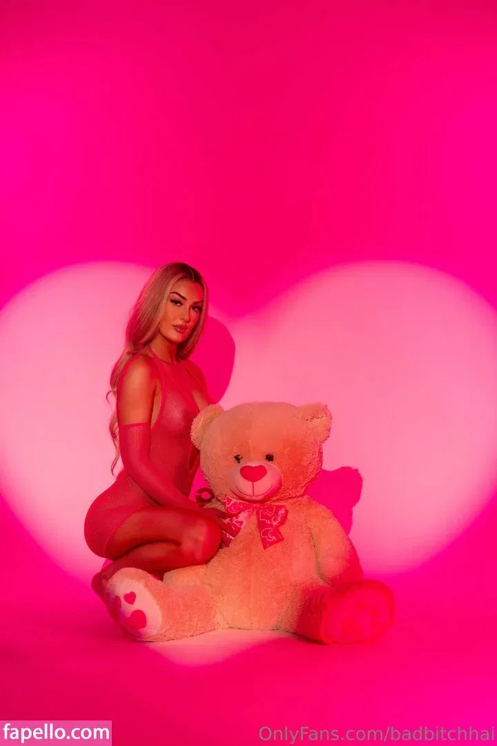 badbitchhai Onlyfans Photo Gallery 