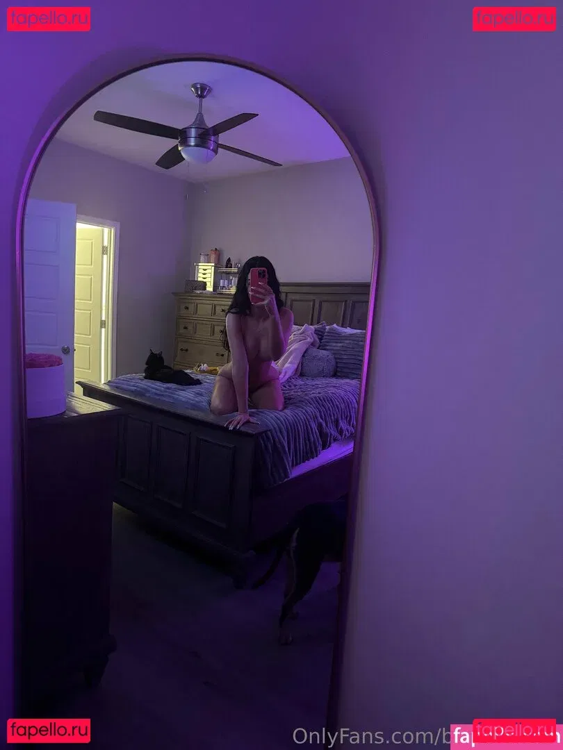 badbitchhai Onlyfans Photo Gallery 