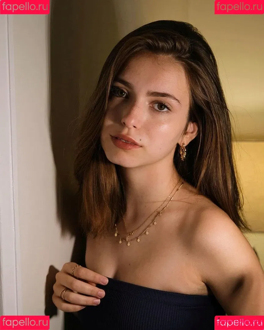 annacramling Onlyfans Photo Gallery 