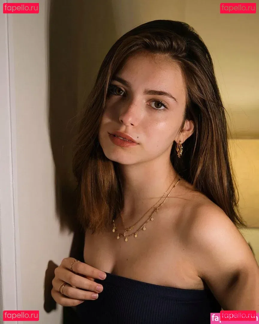 annacramling Onlyfans Photo Gallery 