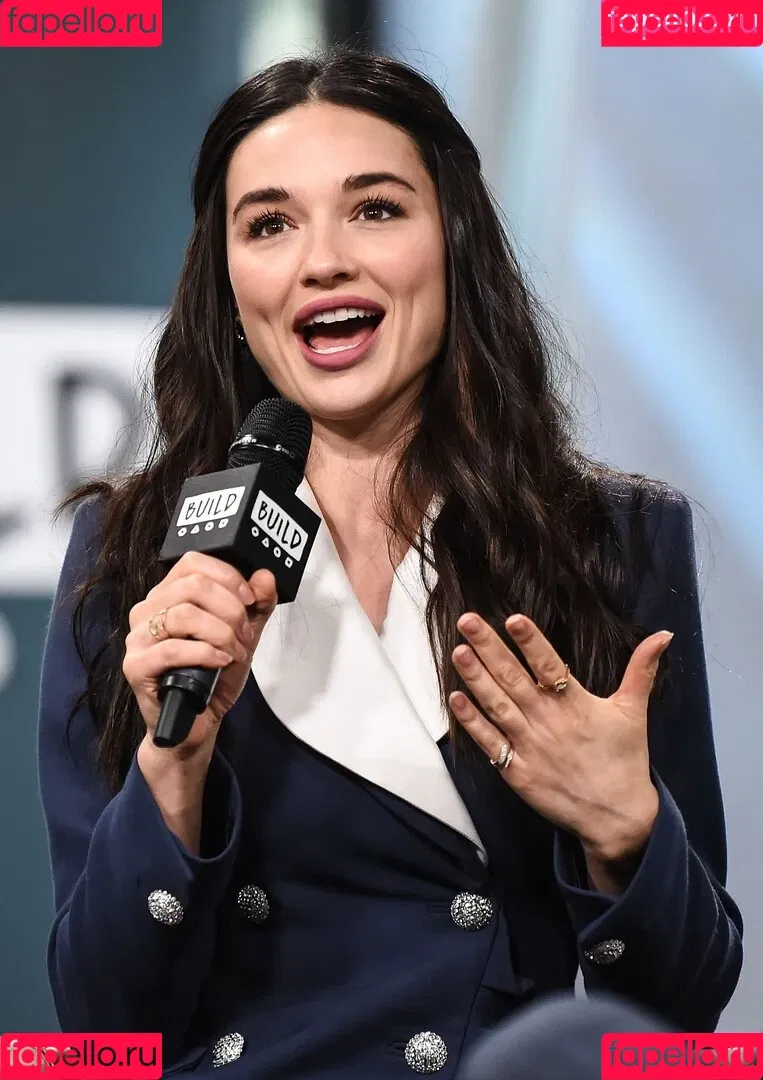 Crystal Reed Onlyfans Photo Gallery 