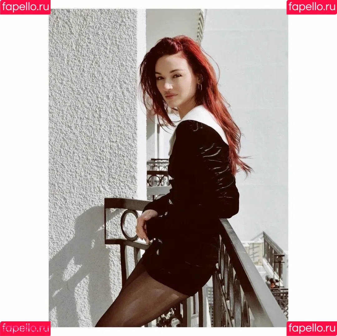 Crystal Reed Onlyfans Photo Gallery 