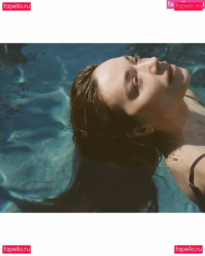 Crystal Reed Onlyfans Photo Gallery 