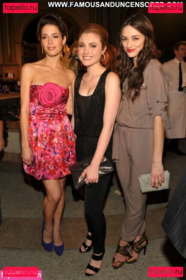 Crystal Reed Onlyfans Photo Gallery 