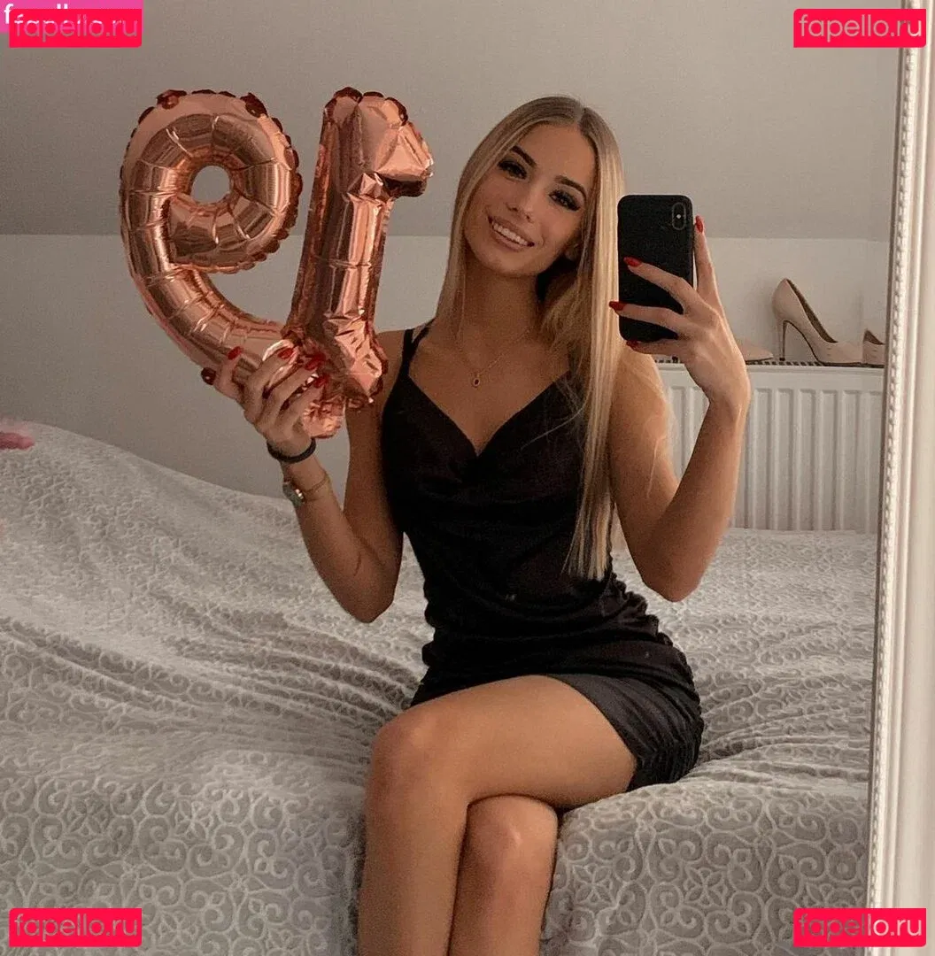 Nikola Susz Onlyfans Photo Gallery 