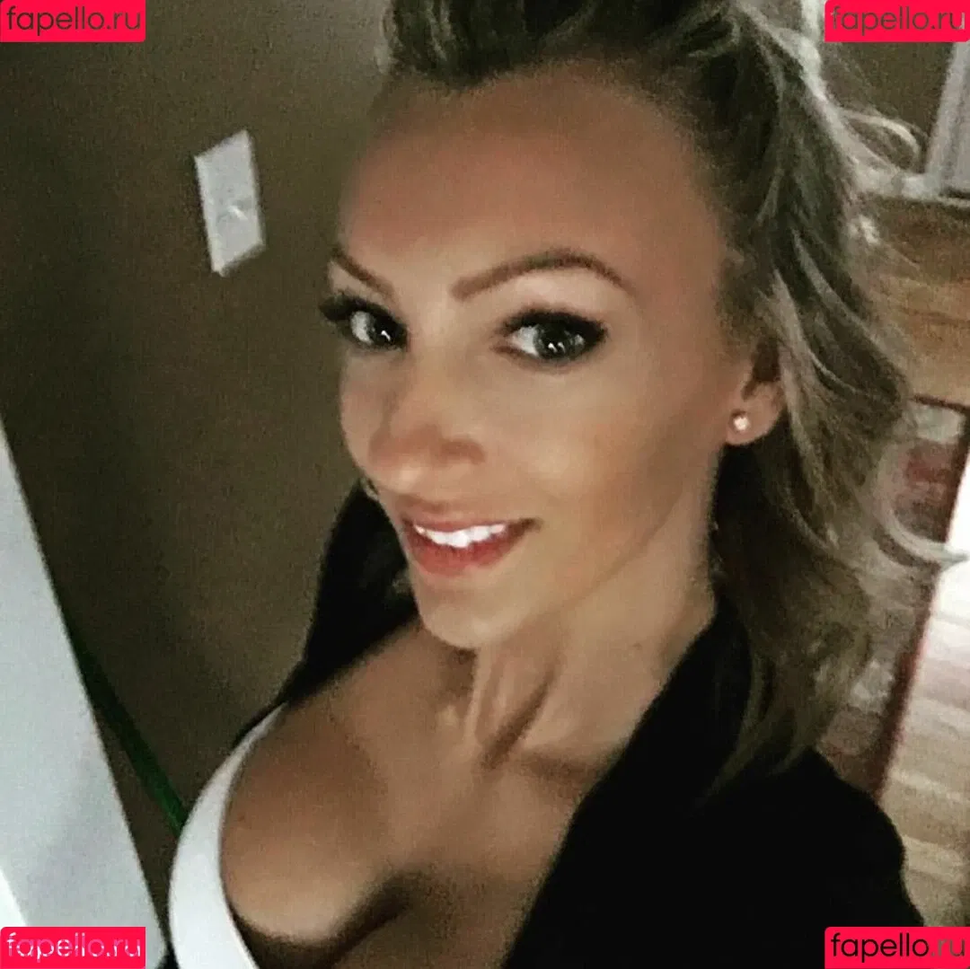 Michelle Pimer Onlyfans Photo Gallery 