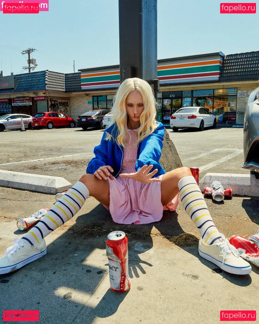 Juno Temple Onlyfans Photo Gallery 