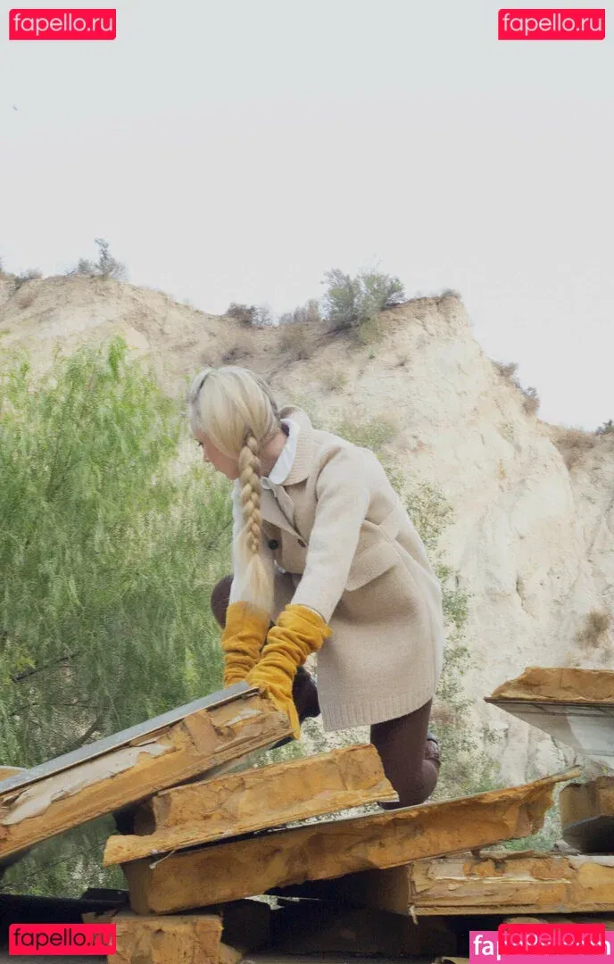 Juno Temple Onlyfans Photo Gallery 