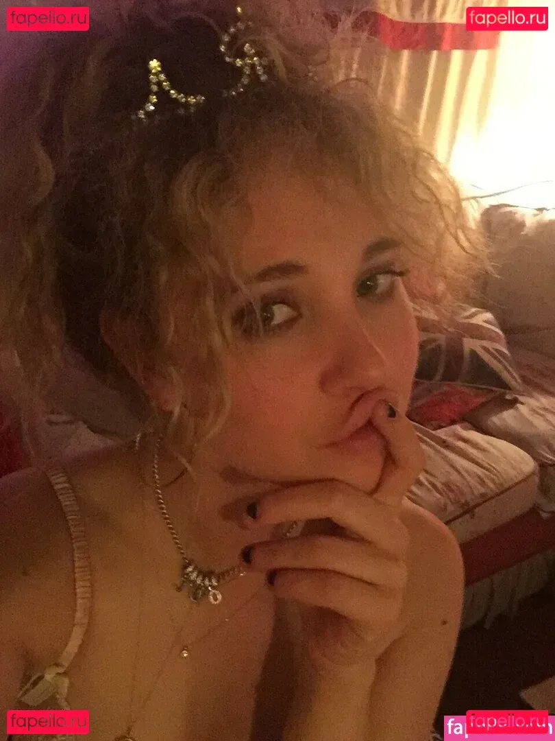 Juno Temple Onlyfans Photo Gallery 