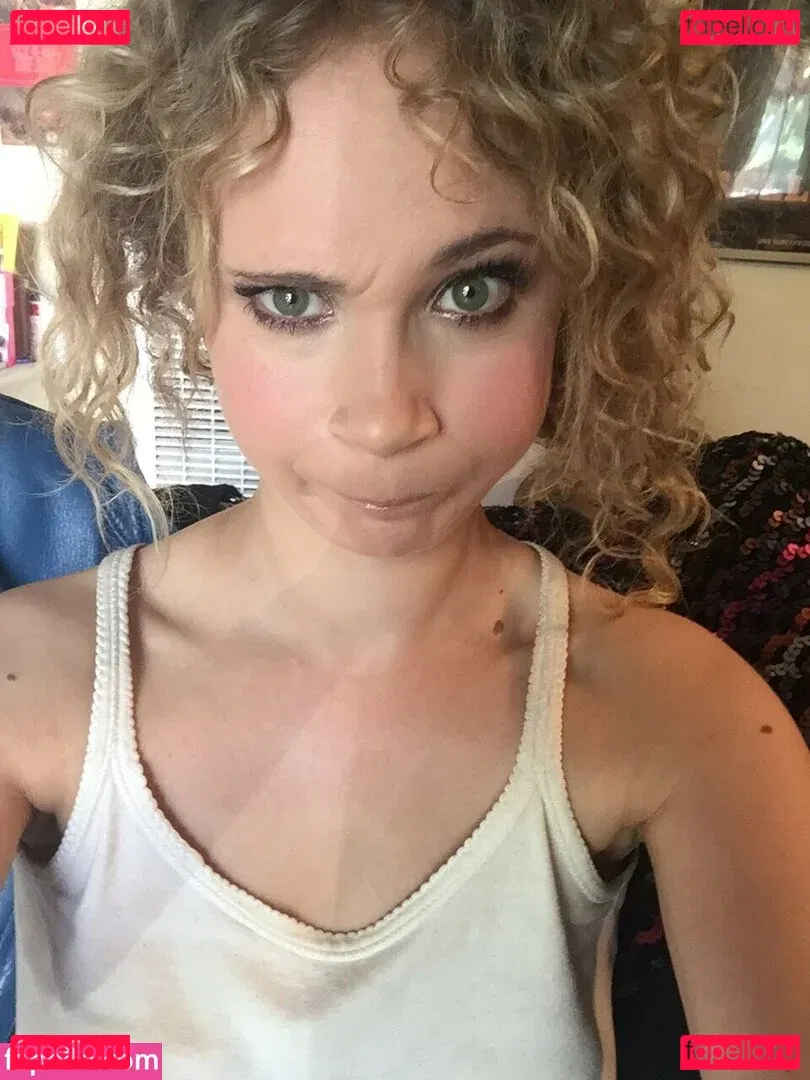 Juno Temple Onlyfans Photo Gallery 