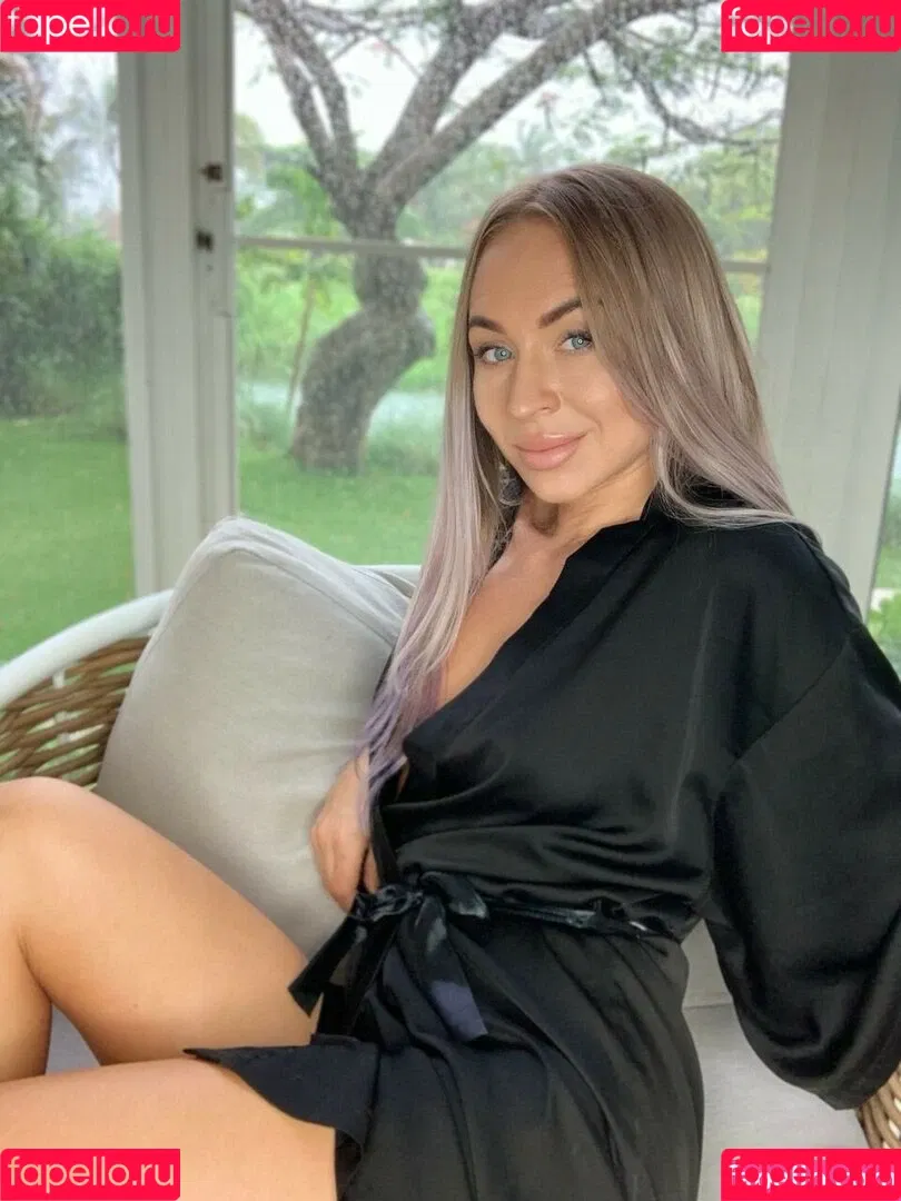 cutehollycooper Onlyfans Photo Gallery 