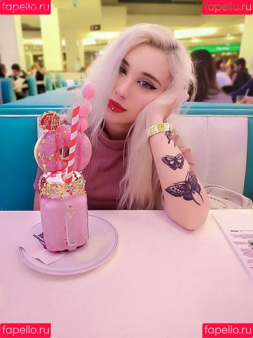 katth Onlyfans Photo Gallery 