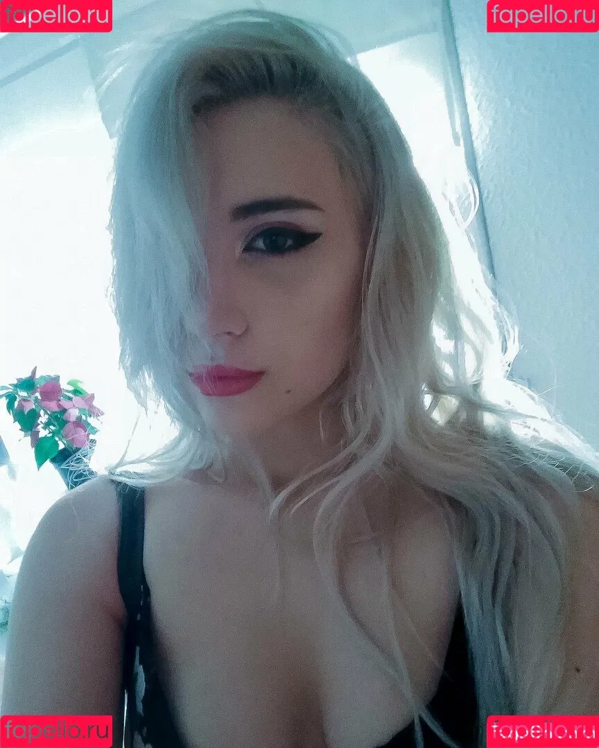 katth Onlyfans Photo Gallery 