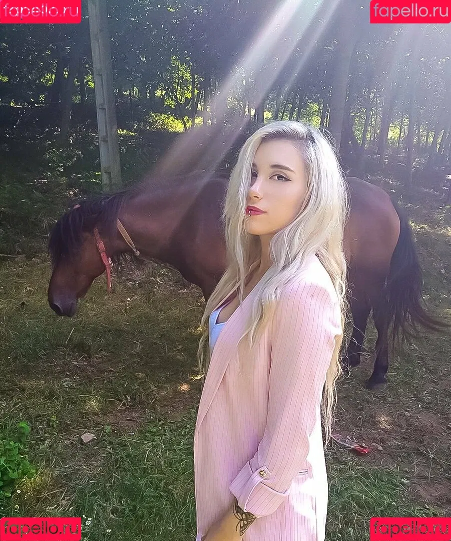 katth Onlyfans Photo Gallery 
