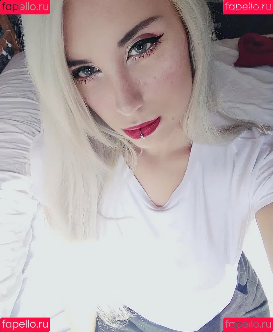 katth Onlyfans Photo Gallery 
