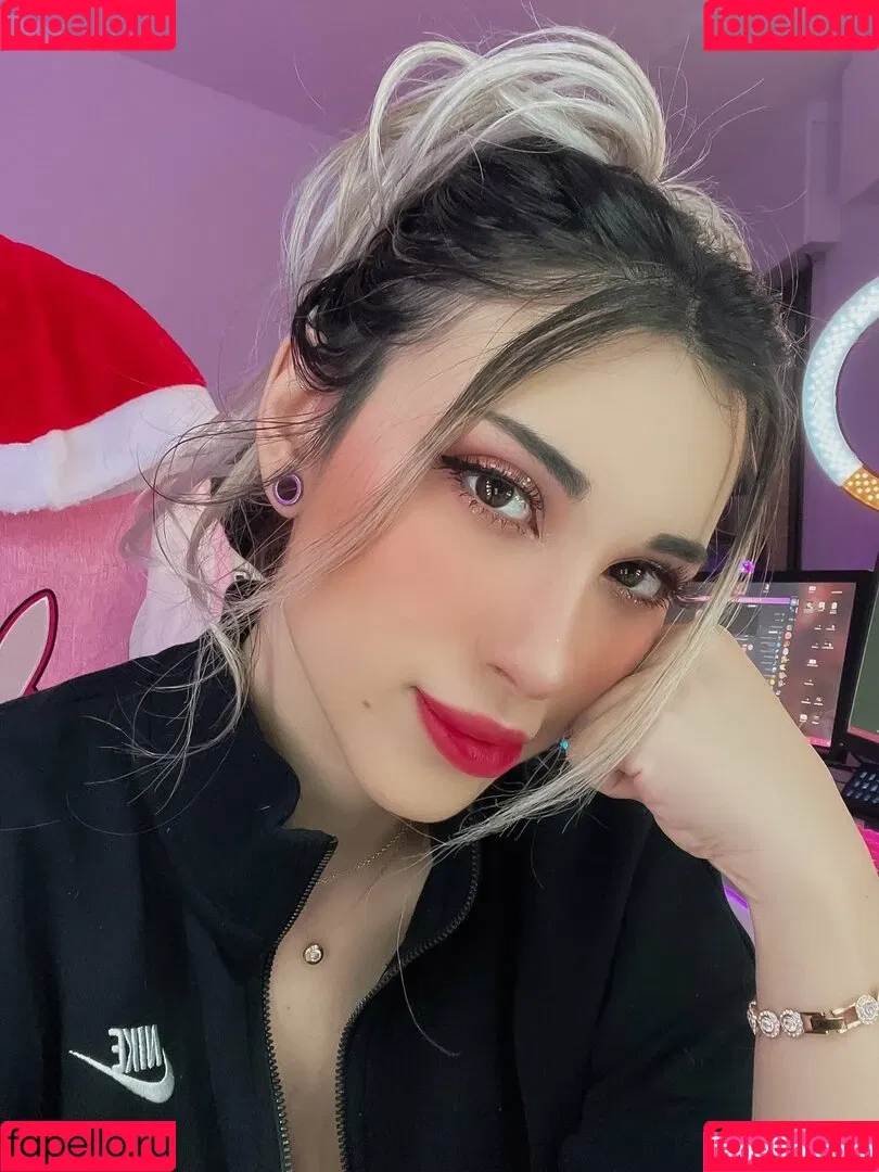 katth Onlyfans Photo Gallery 
