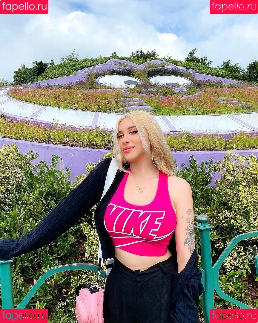 katth Onlyfans Photo Gallery 