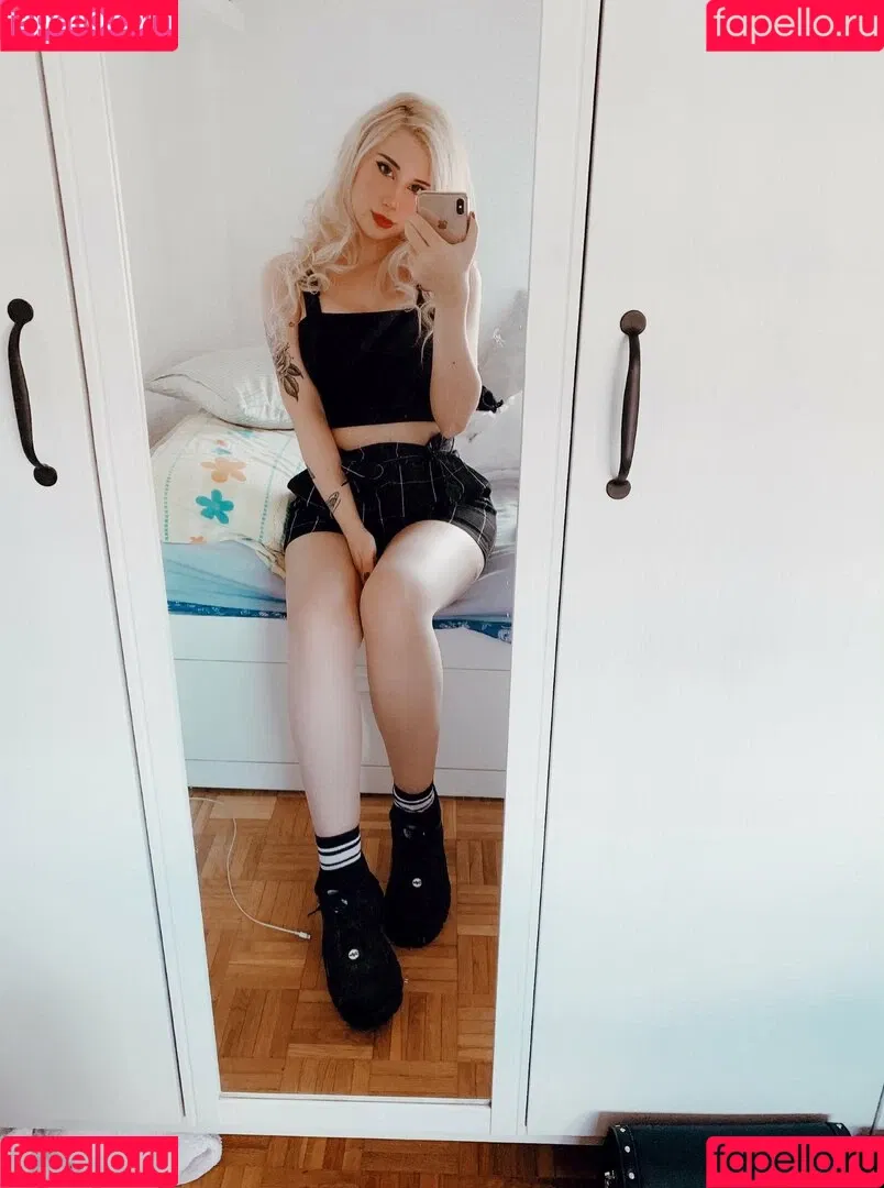 katth Onlyfans Photo Gallery 