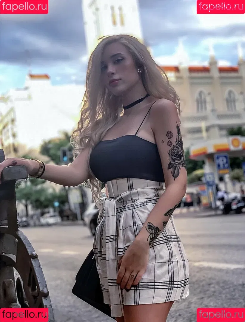 katth Onlyfans Photo Gallery 