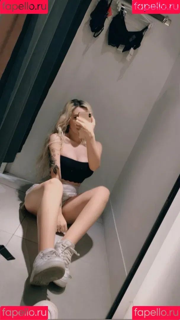 katth Onlyfans Photo Gallery 
