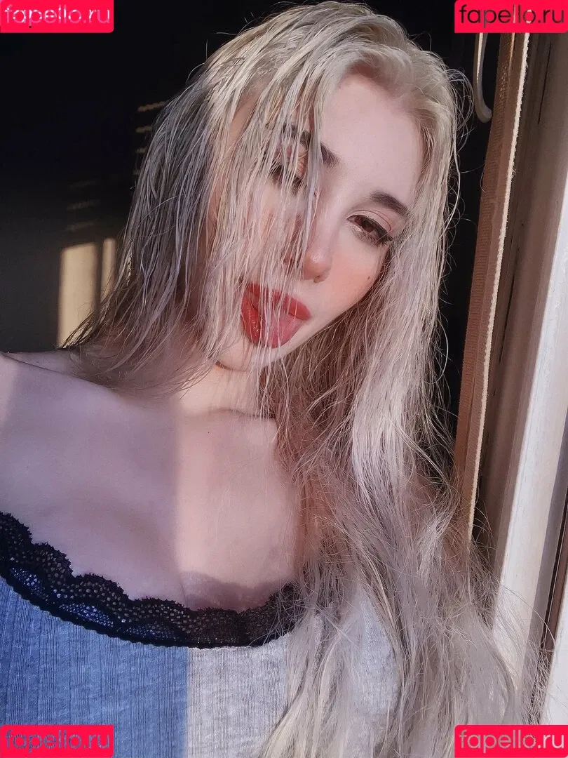 katth Onlyfans Photo Gallery 