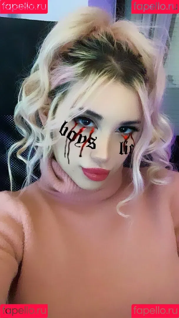 katth Onlyfans Photo Gallery 