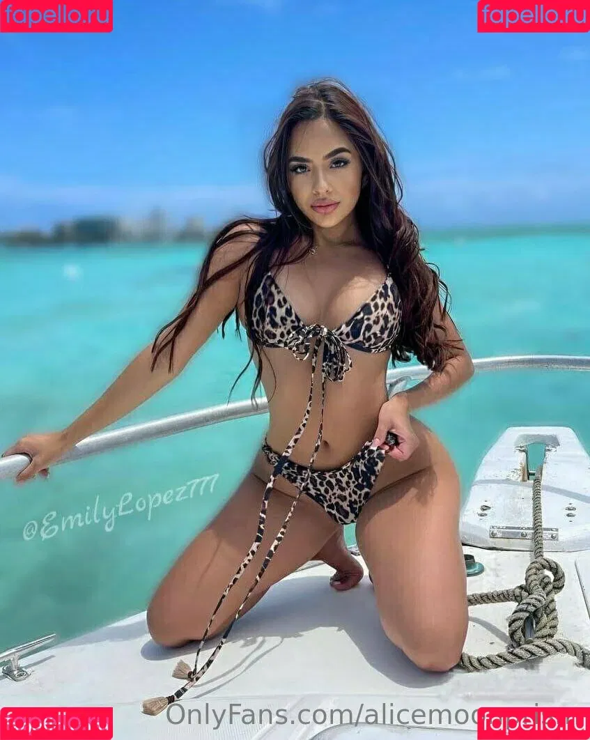 alicemoonprism Onlyfans Photo Gallery 