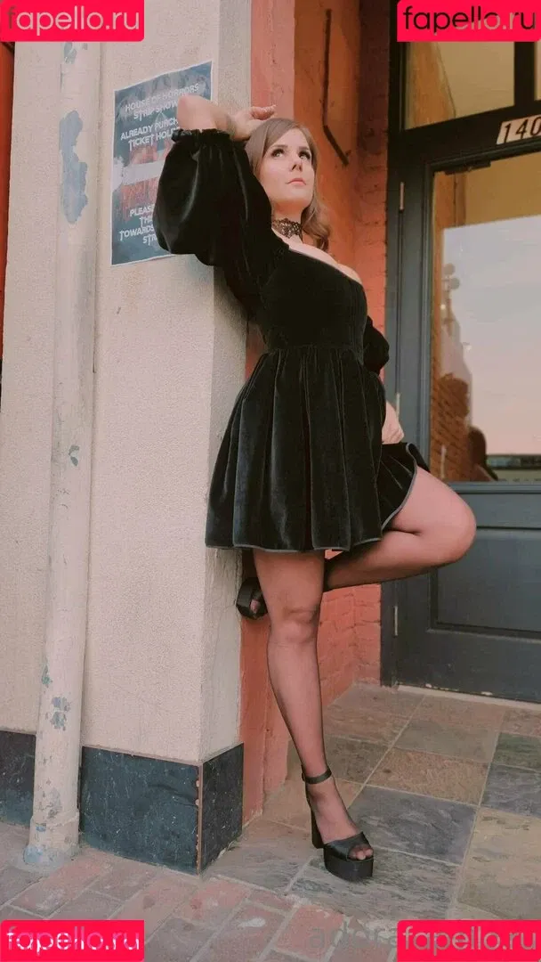 Adora_Amour Onlyfans Photo Gallery 
