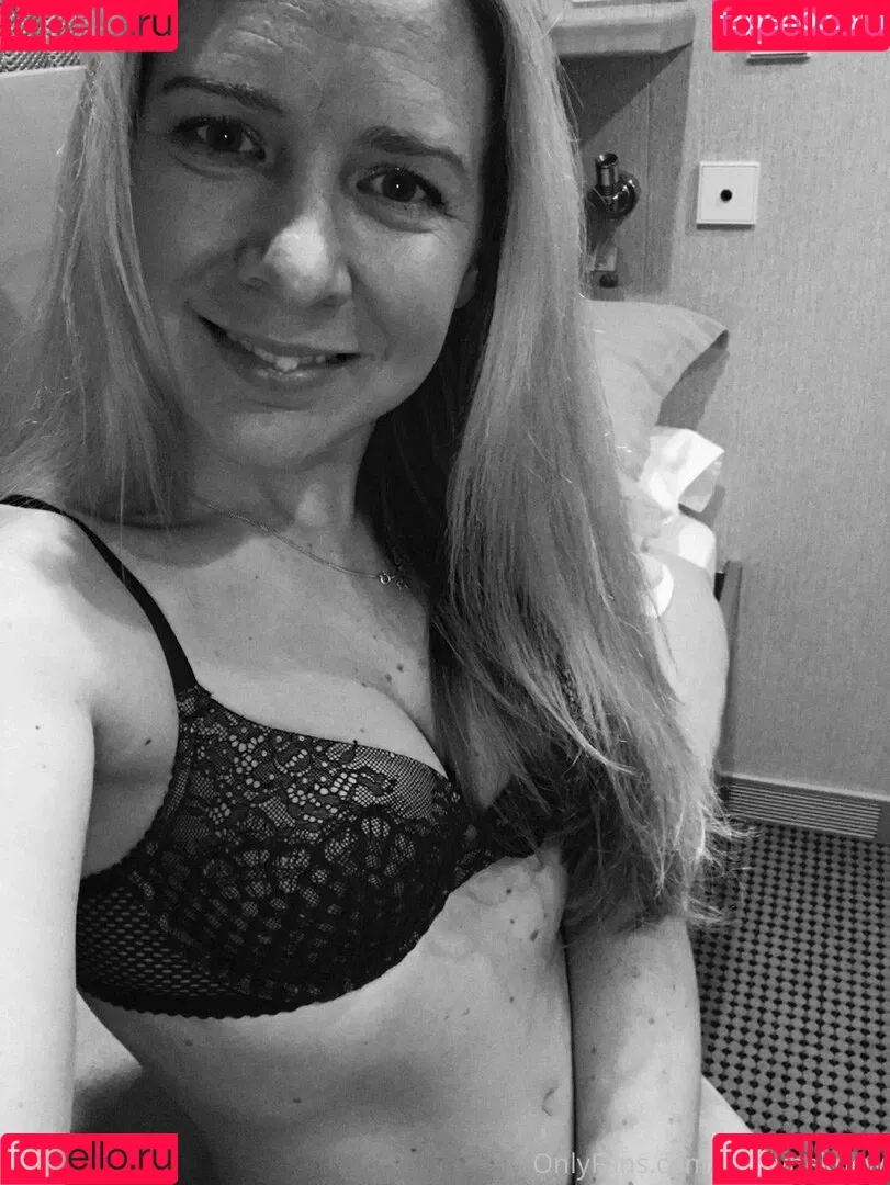 ifonlyheknew Onlyfans Photo Gallery 