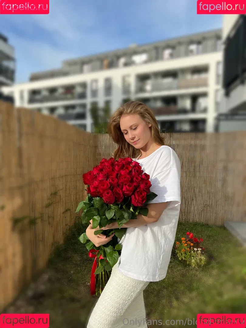 bloodymaryy Onlyfans Photo Gallery 