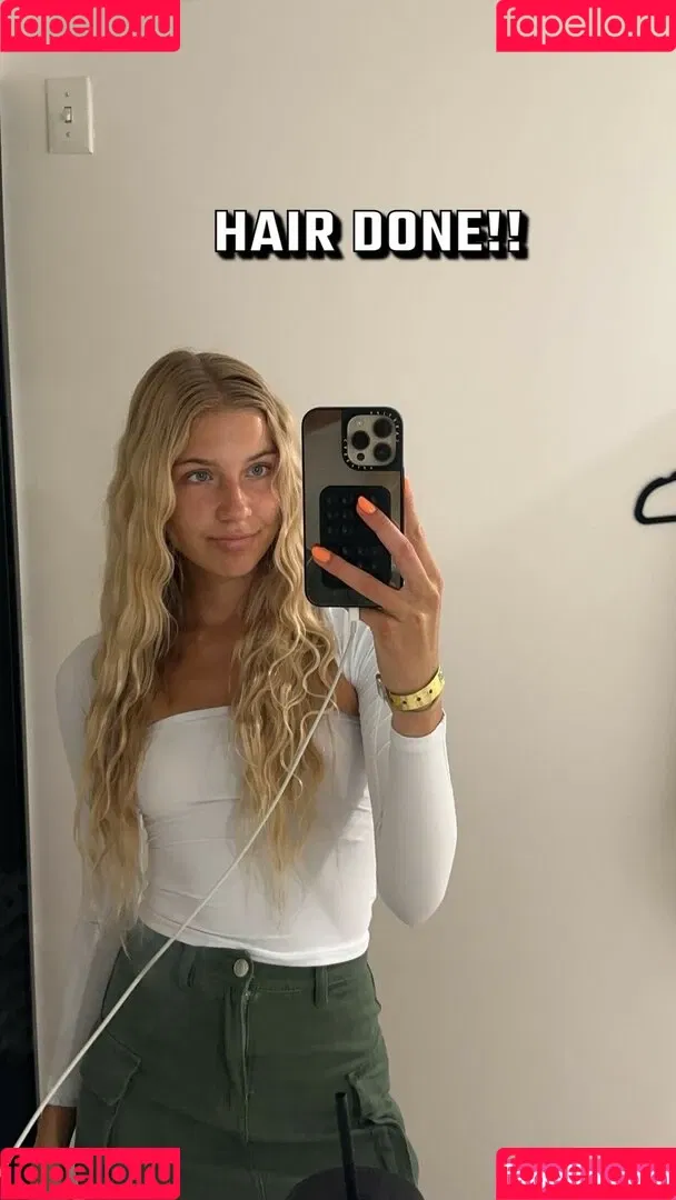 Aniela Leon Onlyfans Photo Gallery 