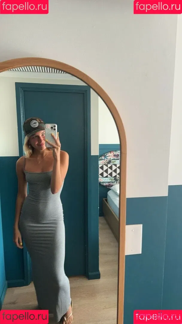 Aniela Leon Onlyfans Photo Gallery 