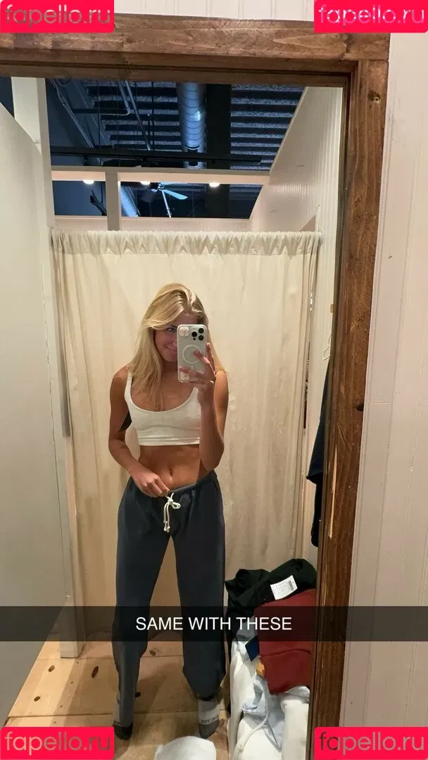 Aniela Leon Onlyfans Photo Gallery 